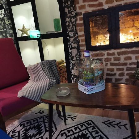 Studio Apartman Black & White Centar Sarajevo Free Parking Kültér fotó