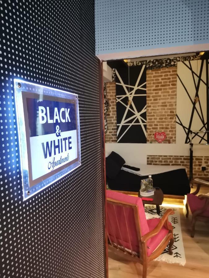 Studio Apartman Black & White Centar Sarajevo Free Parking Kültér fotó