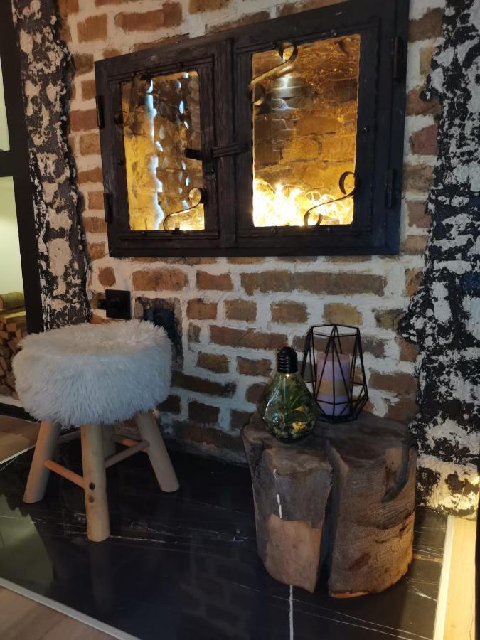 Studio Apartman Black & White Centar Sarajevo Free Parking Kültér fotó
