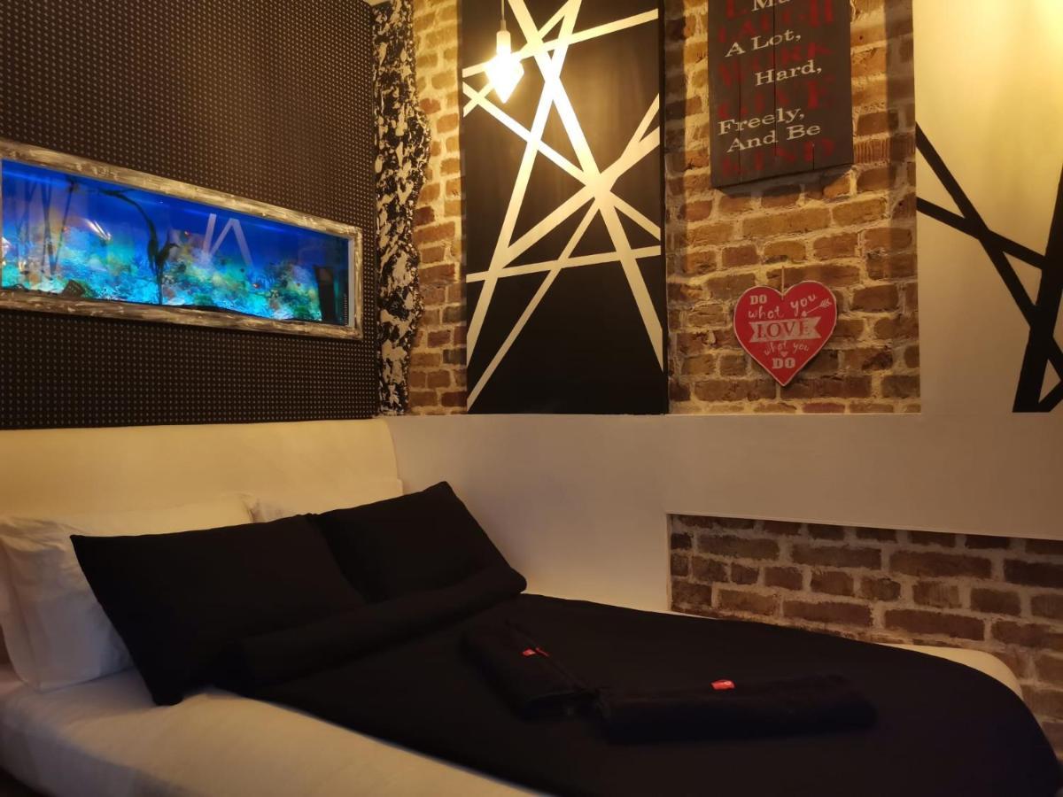 Studio Apartman Black & White Centar Sarajevo Free Parking Kültér fotó