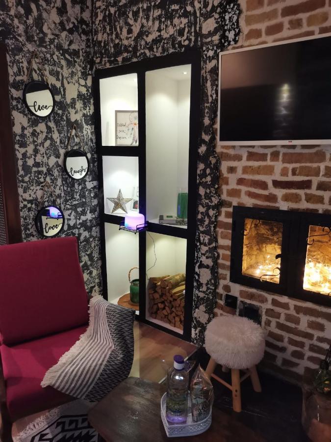 Studio Apartman Black & White Centar Sarajevo Free Parking Kültér fotó