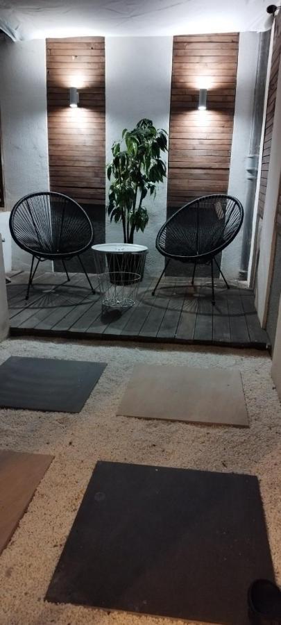 Studio Apartman Black & White Centar Sarajevo Free Parking Kültér fotó