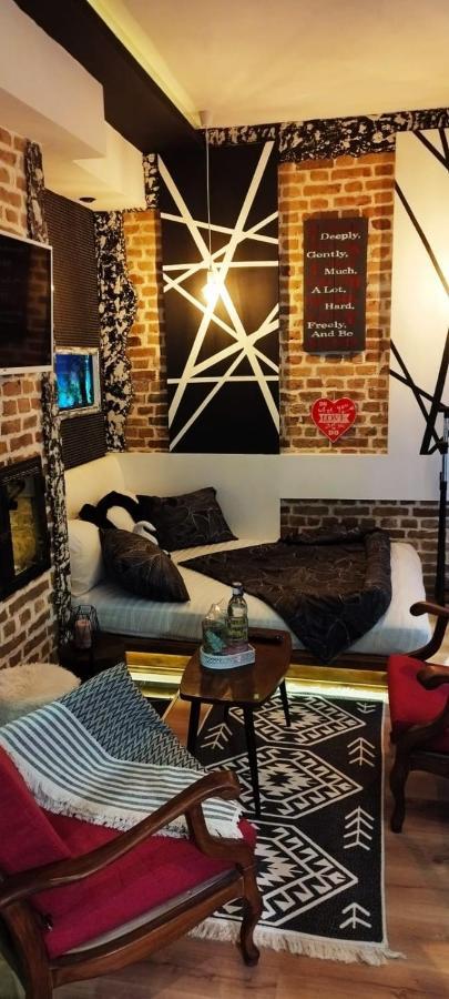 Studio Apartman Black & White Centar Sarajevo Free Parking Kültér fotó